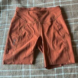 Janji - 7” Pace Short